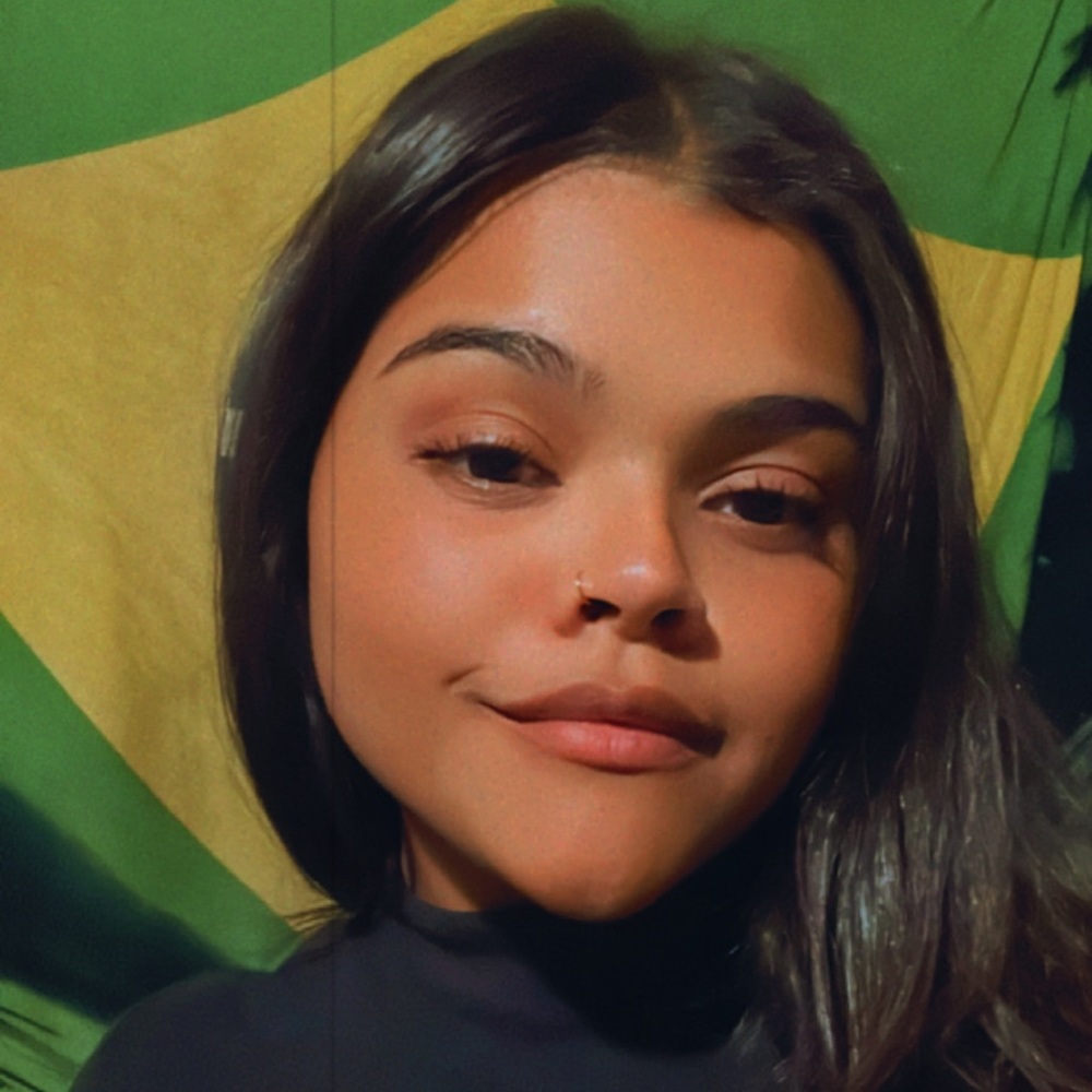 Meet your Posher, Kiana